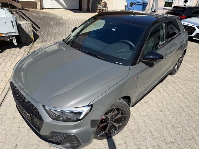 Audi A1 Sportback 40 TFSI S line, S line 2x, VOLL!!