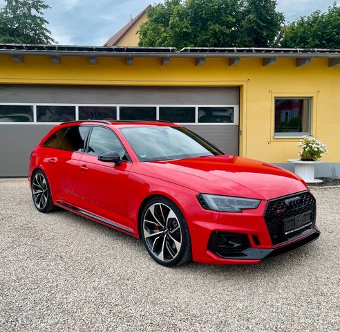 Audi RS4 B9