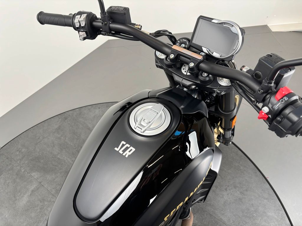 Fahrzeugabbildung Ducati SCRAMBLER FULL THROTTLE *NEUWERTIG *1. HAND