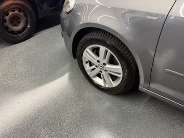 Volkswagen Golf - 8