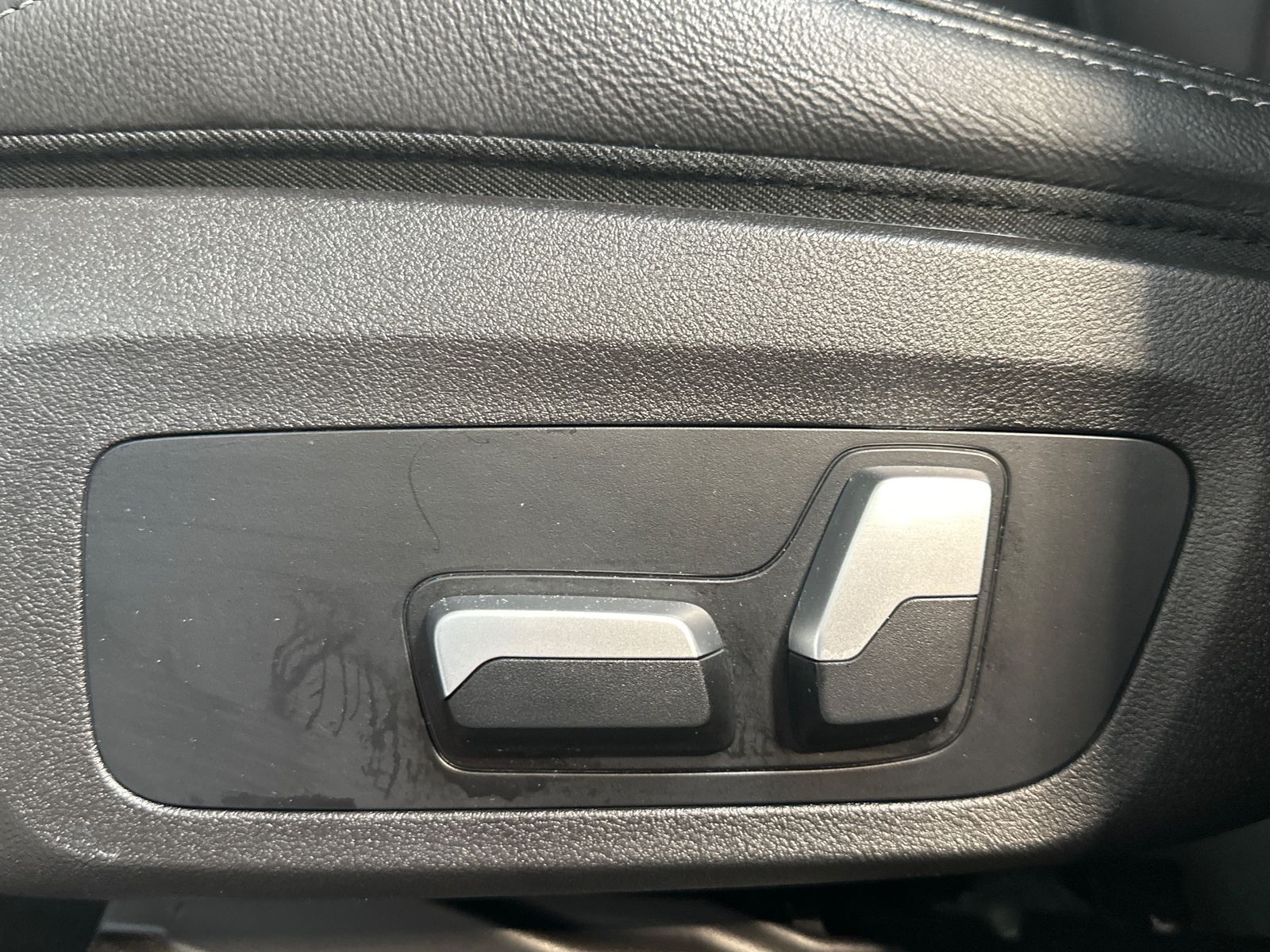 Fahrzeugabbildung BMW X3 xDrive30d M-Sport NAV+LED+AHK+HUD+360°+19ZO