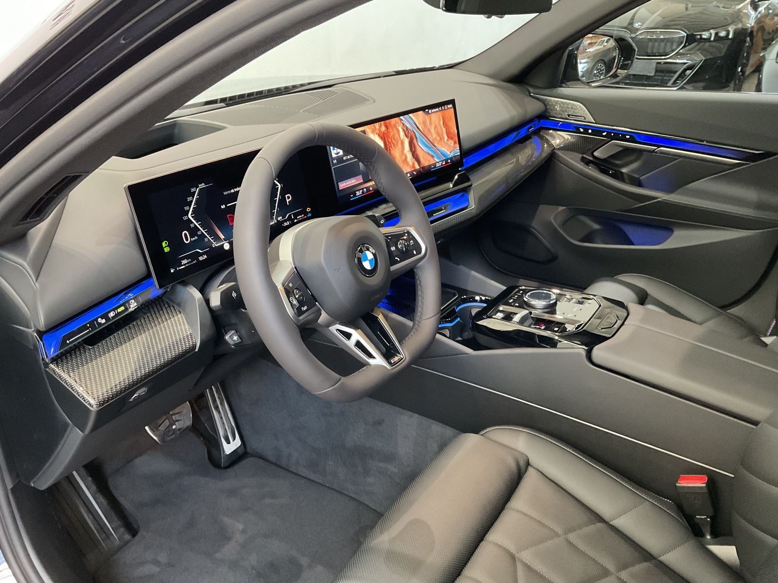 Fahrzeugabbildung BMW 540d xDrive M Sport AHK B&W PanoDach Sportpaket