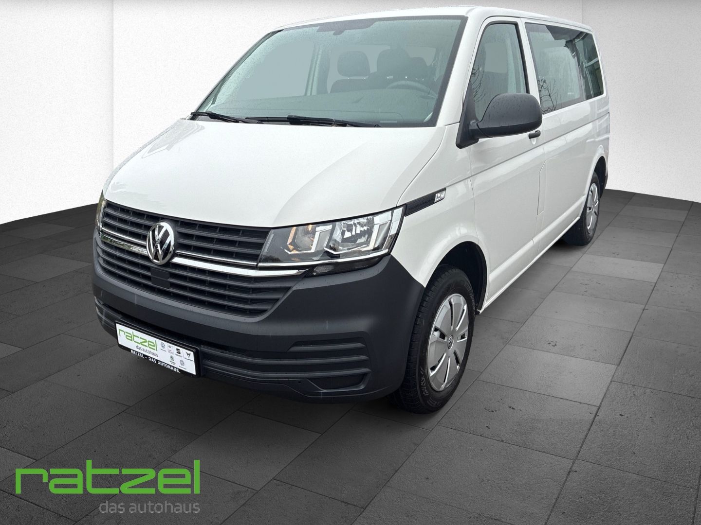Fahrzeugabbildung Volkswagen T6.1 Kombi KR 2.0 TDI -Sitzer AHK DAB Notbremsas