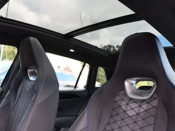 Fahrzeugverkauf 12 Volkswagen Tiguan 2.0 TDI 142 kW 4M R-Line Panodach 20 Zoll