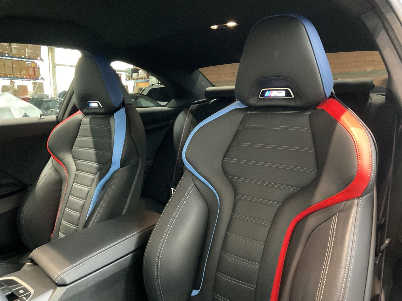 Fahrzeugabbildung BMW M2 Coupé M Sportsitze, Sitzverstellung, elektris