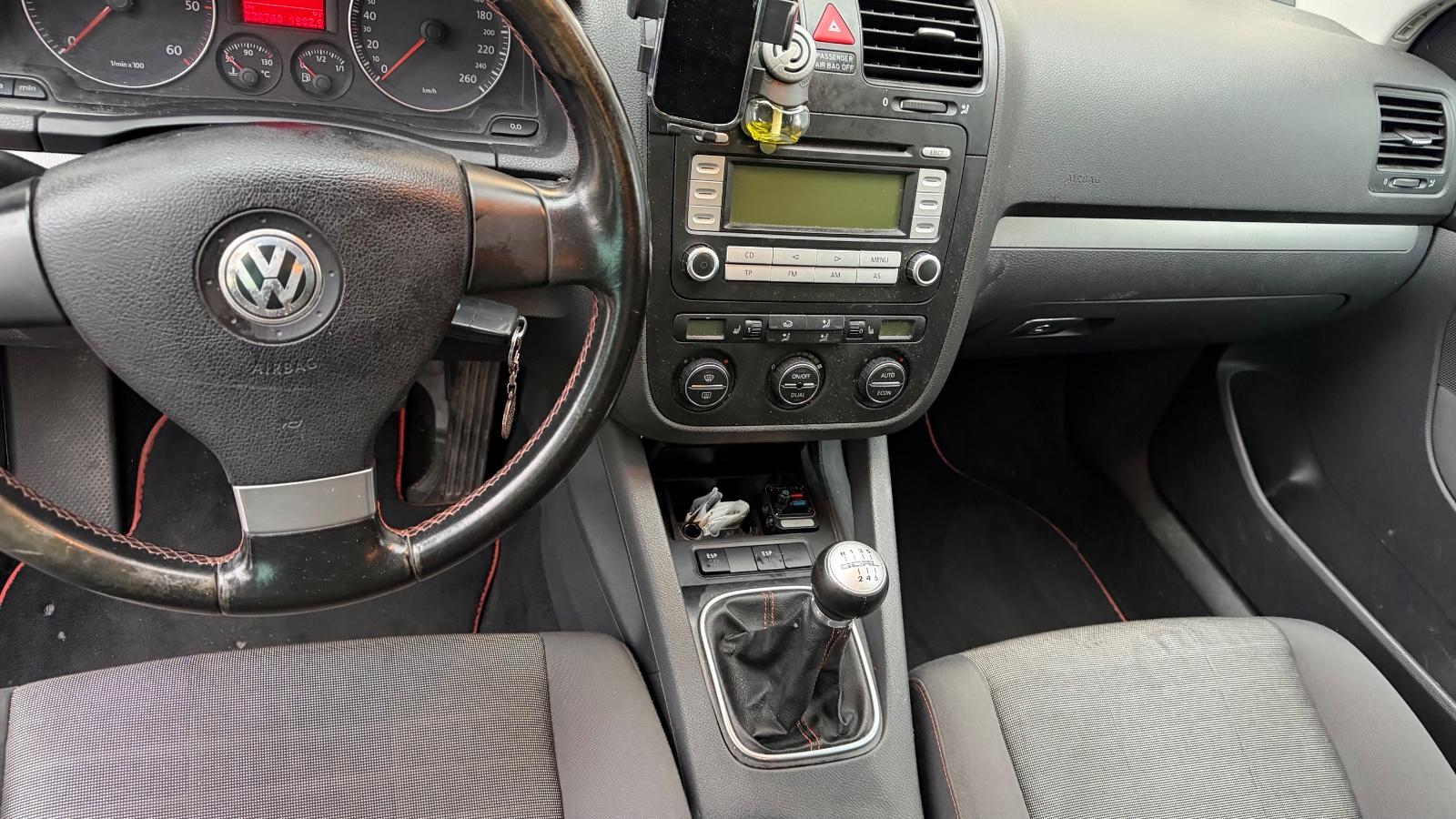 Volkswagen Golf 2006 — photo 12