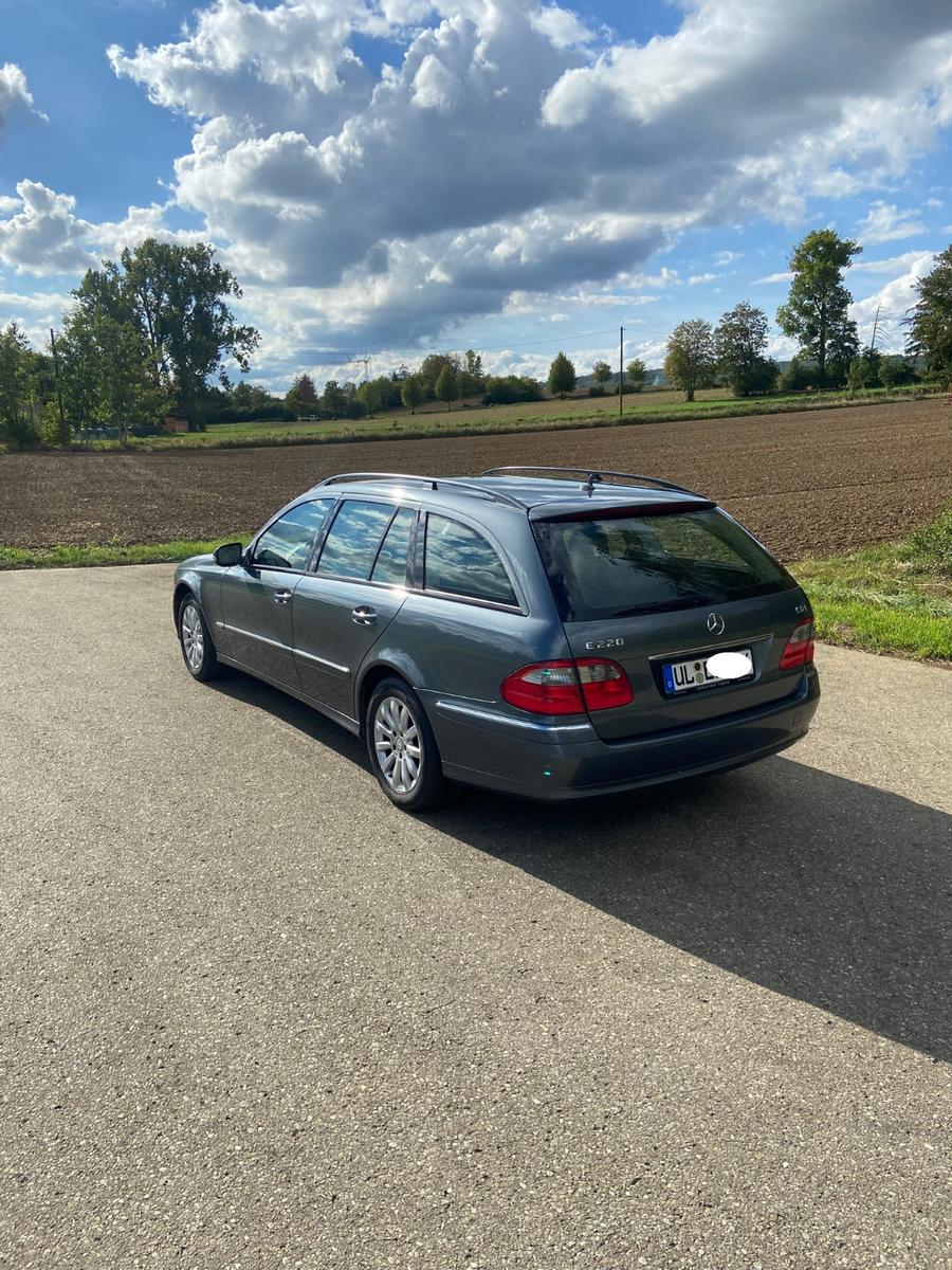 Mercedes-Benz E 220 W211