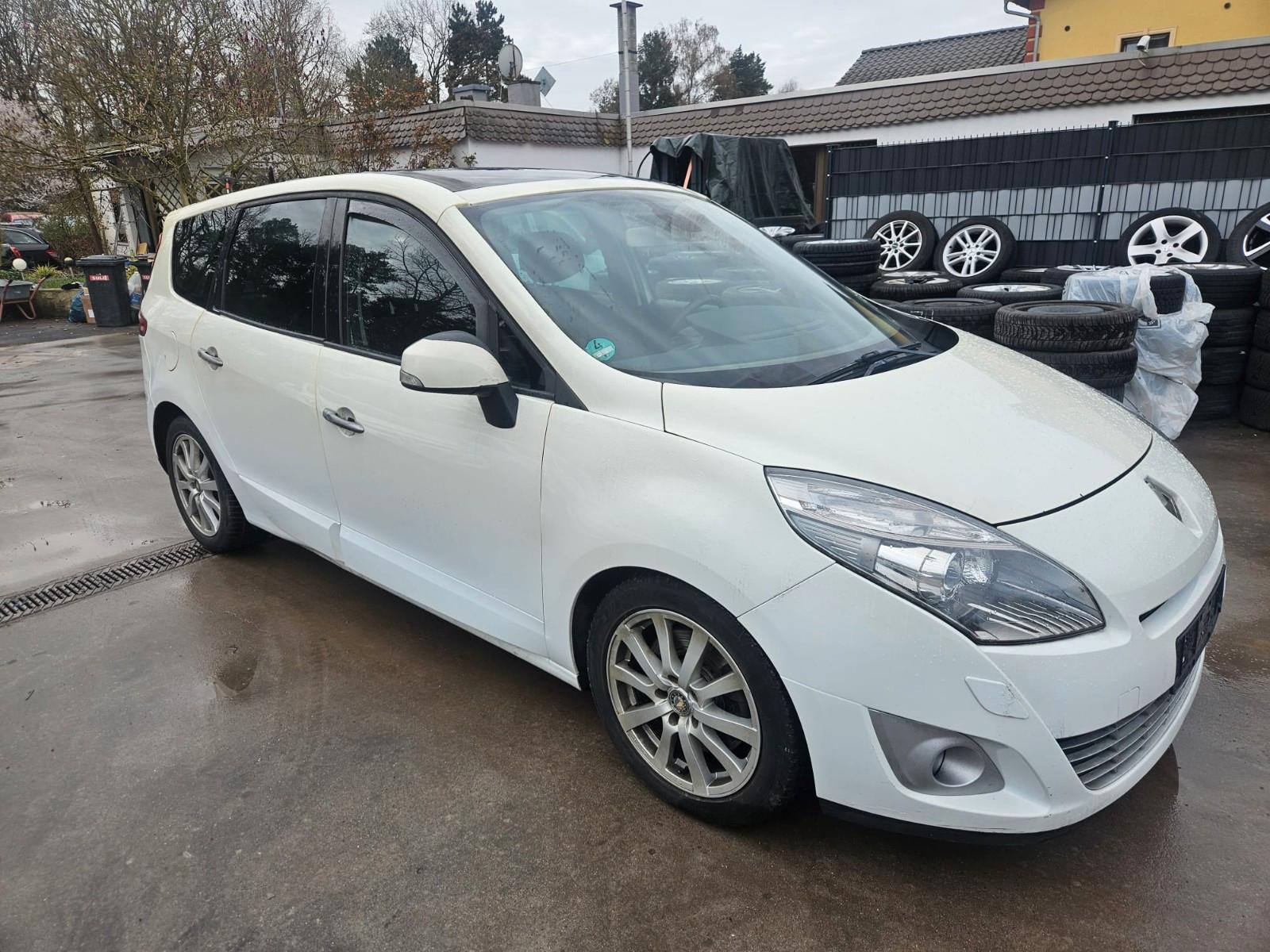 Renault Scenic 2009 — engine 1.995 cm³, 150 HP (110kW)