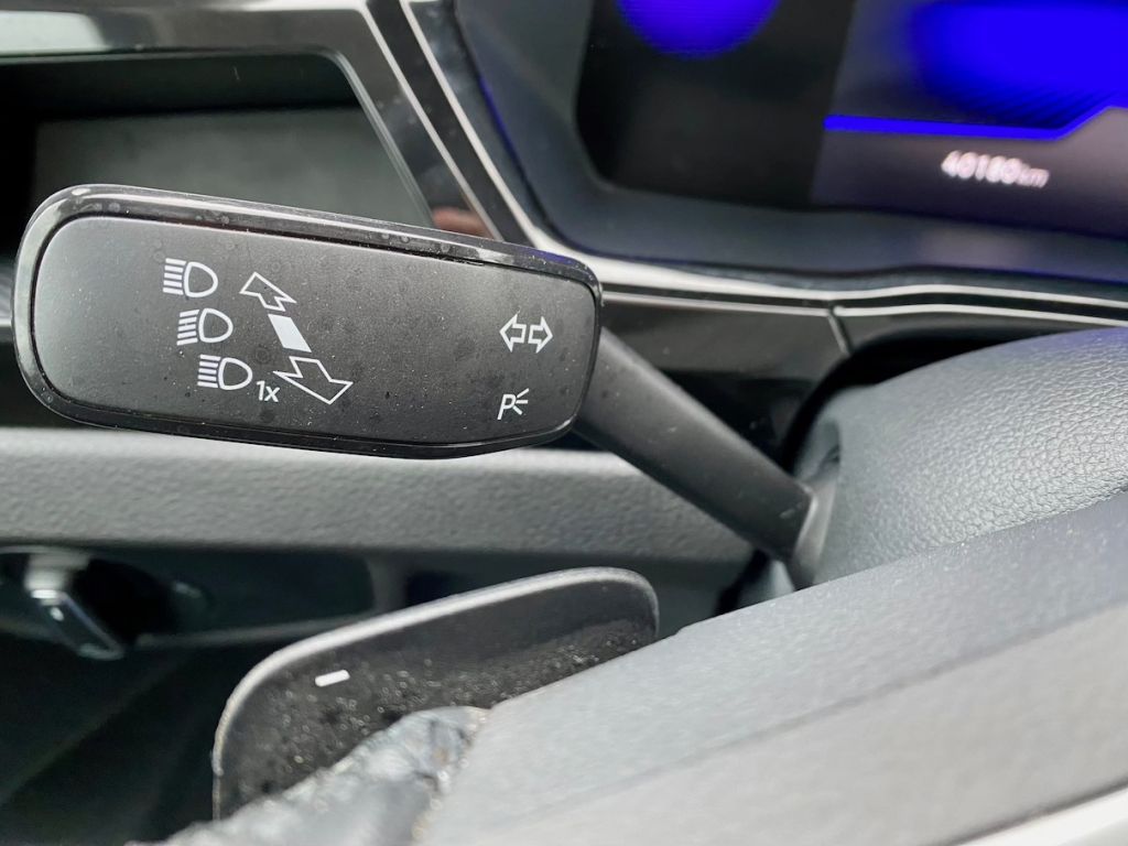 Fahrzeugabbildung Volkswagen Touran 1.5 TSI DSG 7-SITZER AAC AHK LED NAVI