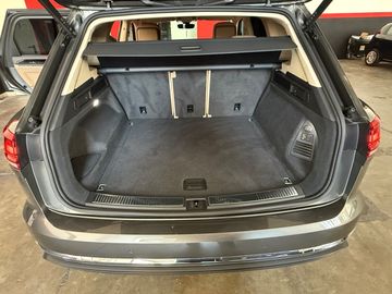 Volkswagen Touareg - 10