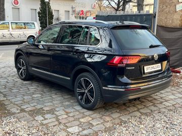 Volkswagen Tiguan - 2