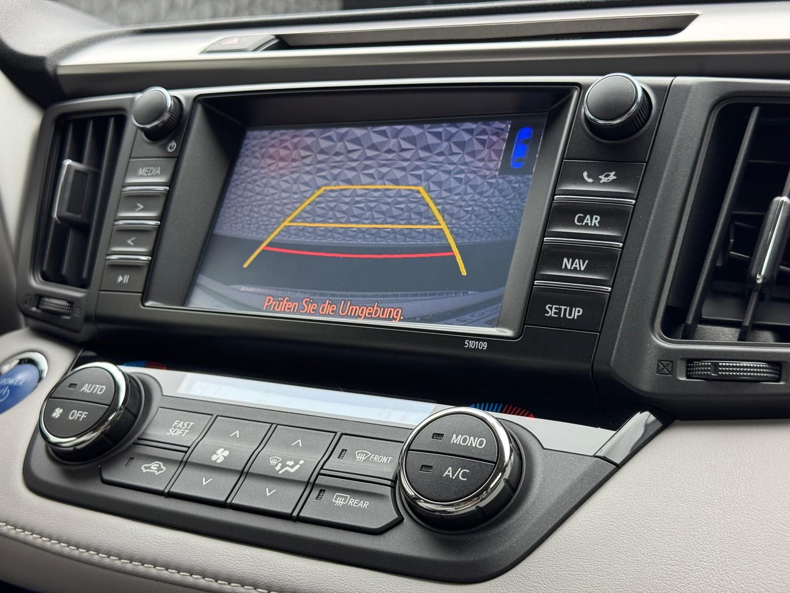 Fahrzeugabbildung Toyota RAV 4 2.5 EXECUTIVE/STANDHZ/RCAM/KEY/LED/DAB/RSA