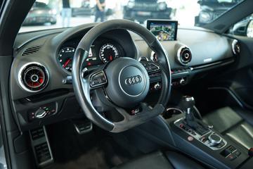 2015 AUDI RS3 缩略图 30