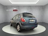 Kia Rio 1.6 EX Automatikgetriebe - Kia Rio Ex mit Benzin-Antrieb