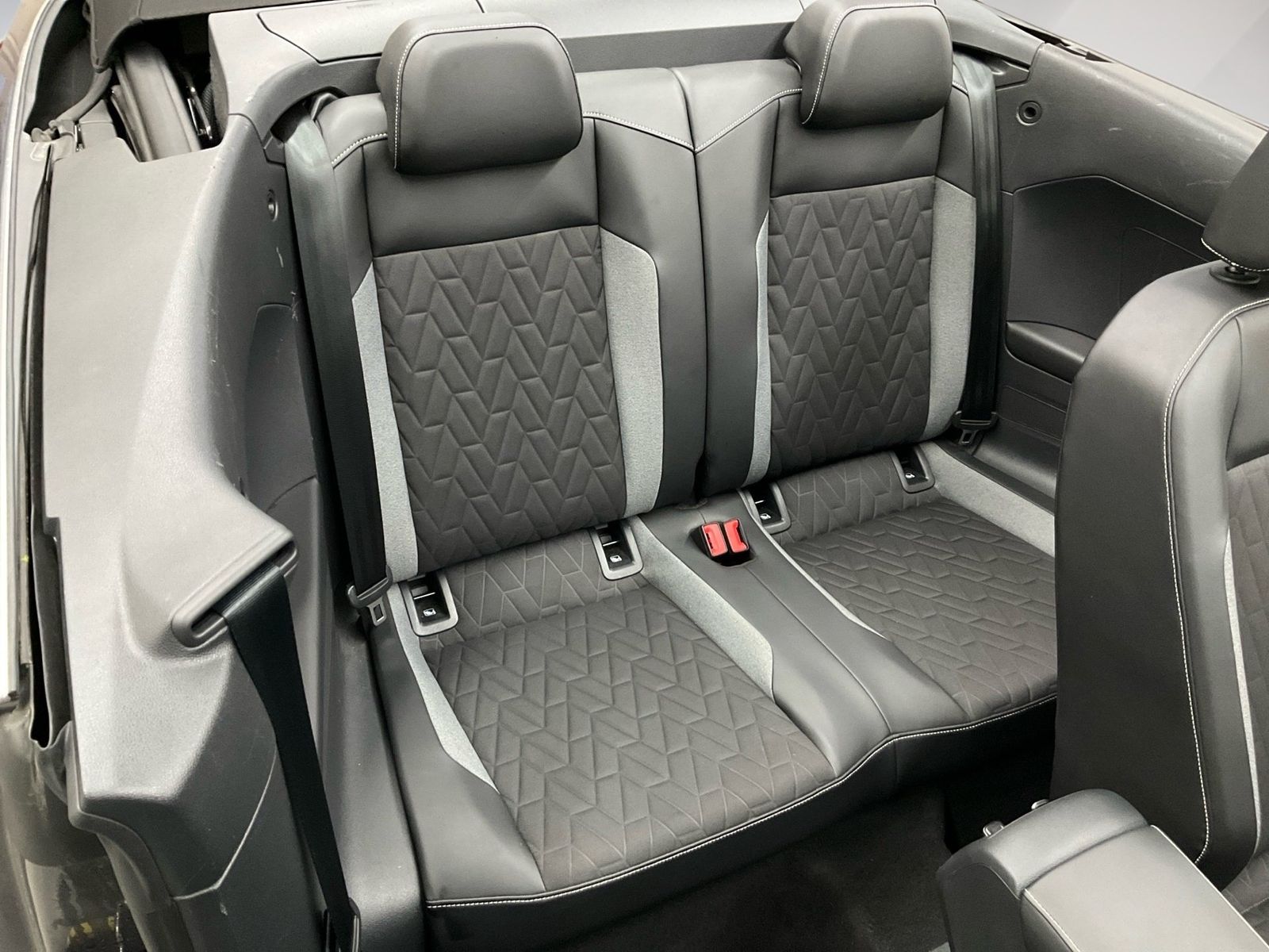 Volkswagen T-Roc - Bild 10