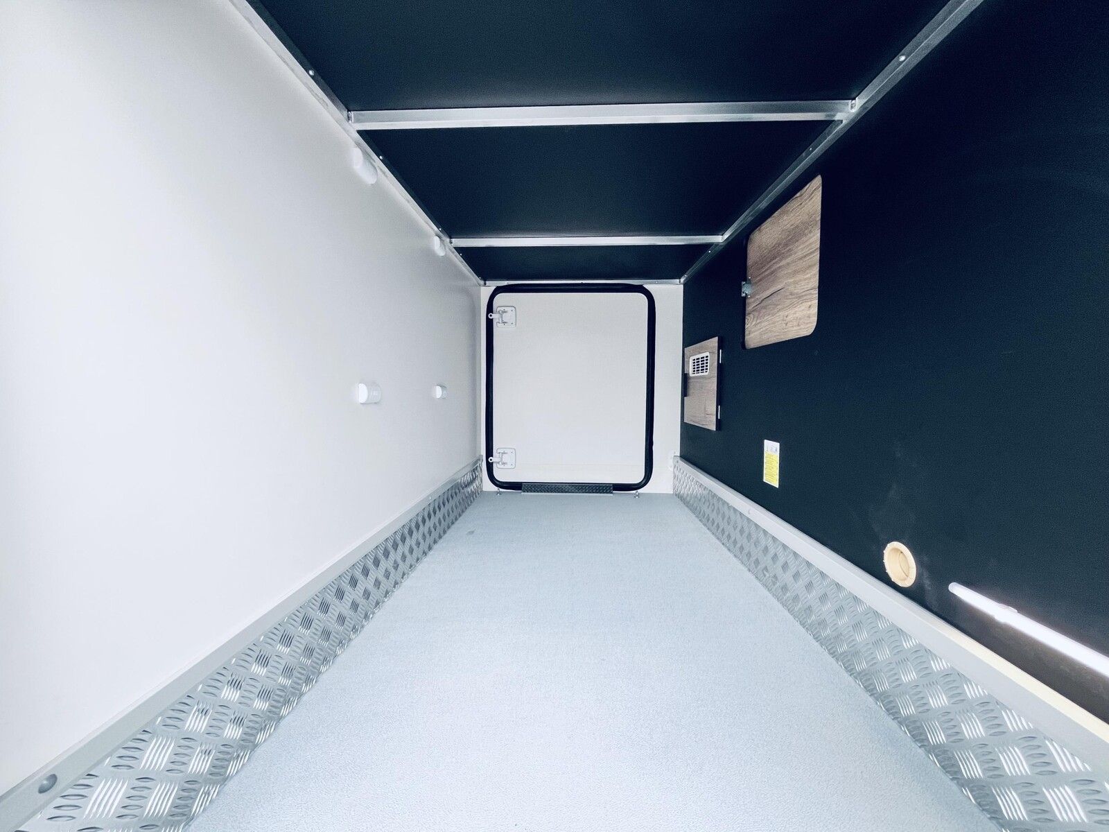 Fahrzeugabbildung XGO Dynamic 98P Modell 2027
