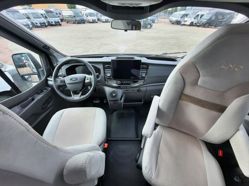 Fahrzeugabbildung LMC Innovan 592 Verfüg./Sparen Sie 10.818,- €