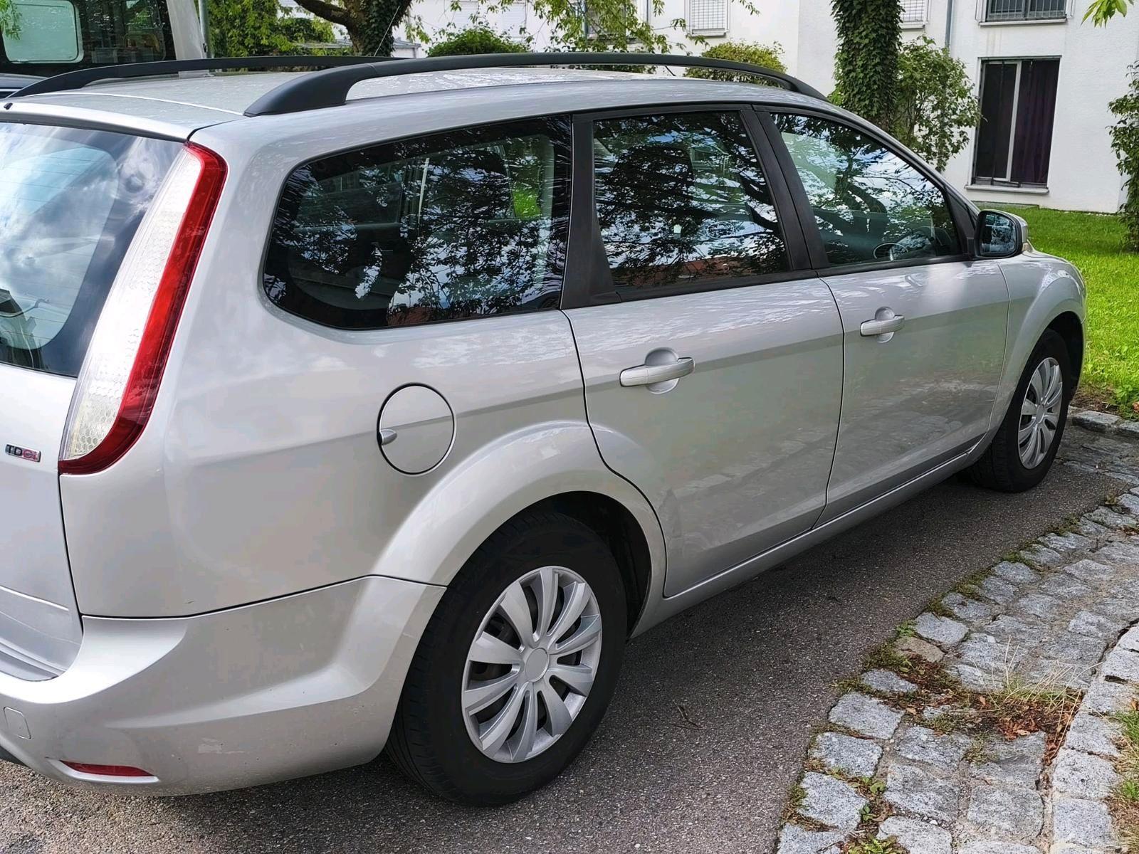 Ford Focus 2011 — engine 109 HP (80kW)