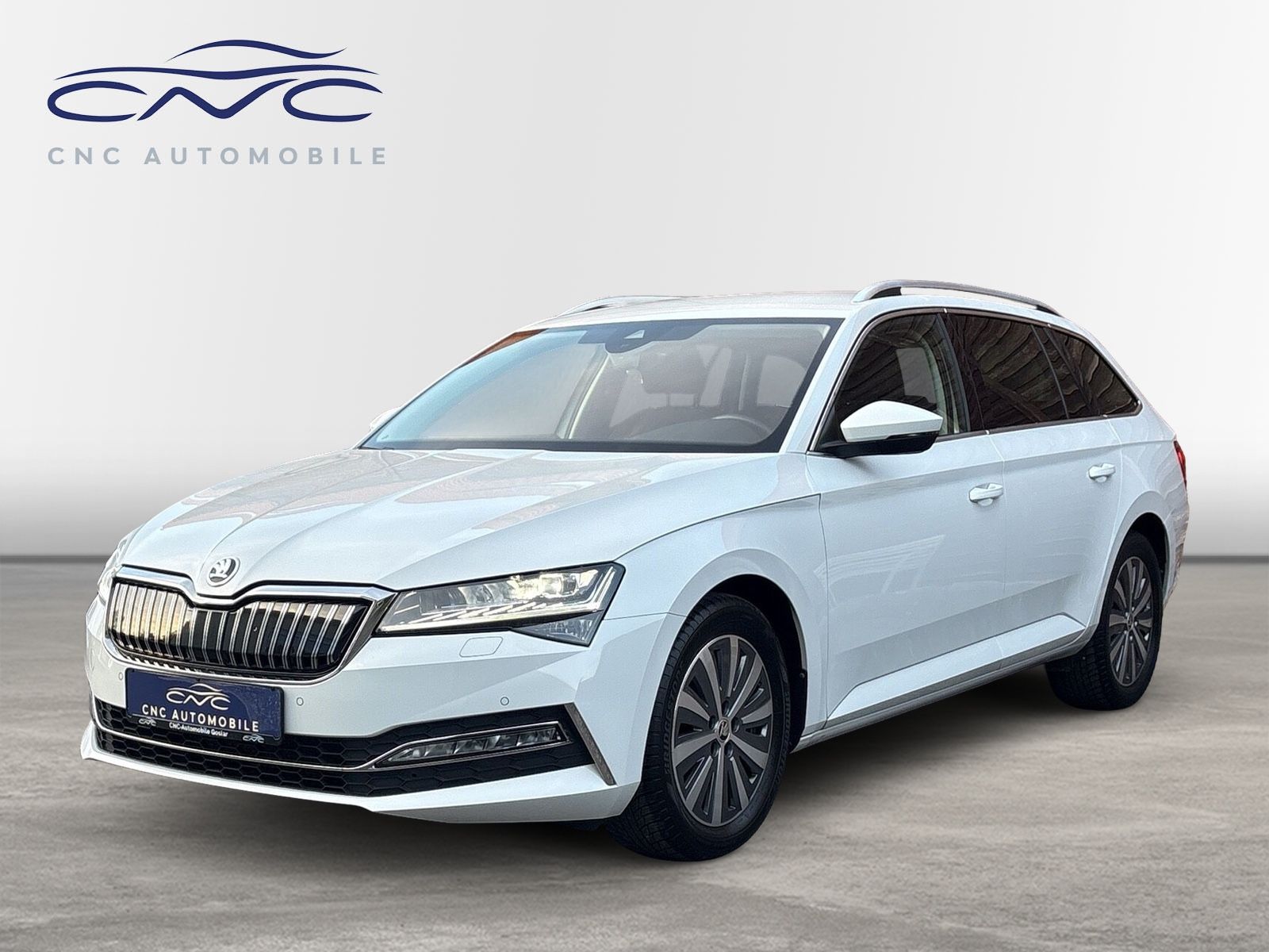 Skoda Superb DSG Combi Style iV AHK/Kamera/Matrix/ACC
