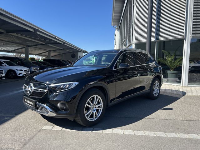 Mercedes-Benz GLC 200 4M AVANTGARDE MBUX LED KAM CARPL AHK