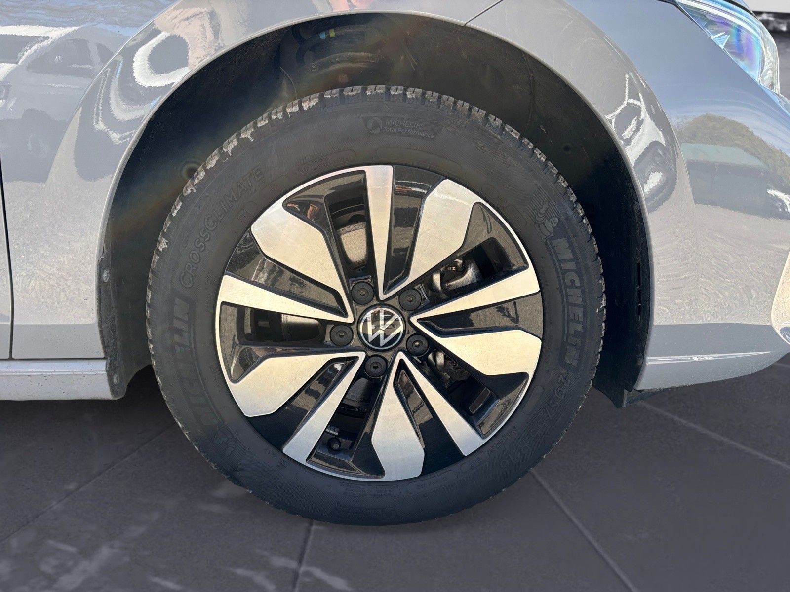 Volkswagen Golf - Bild 9