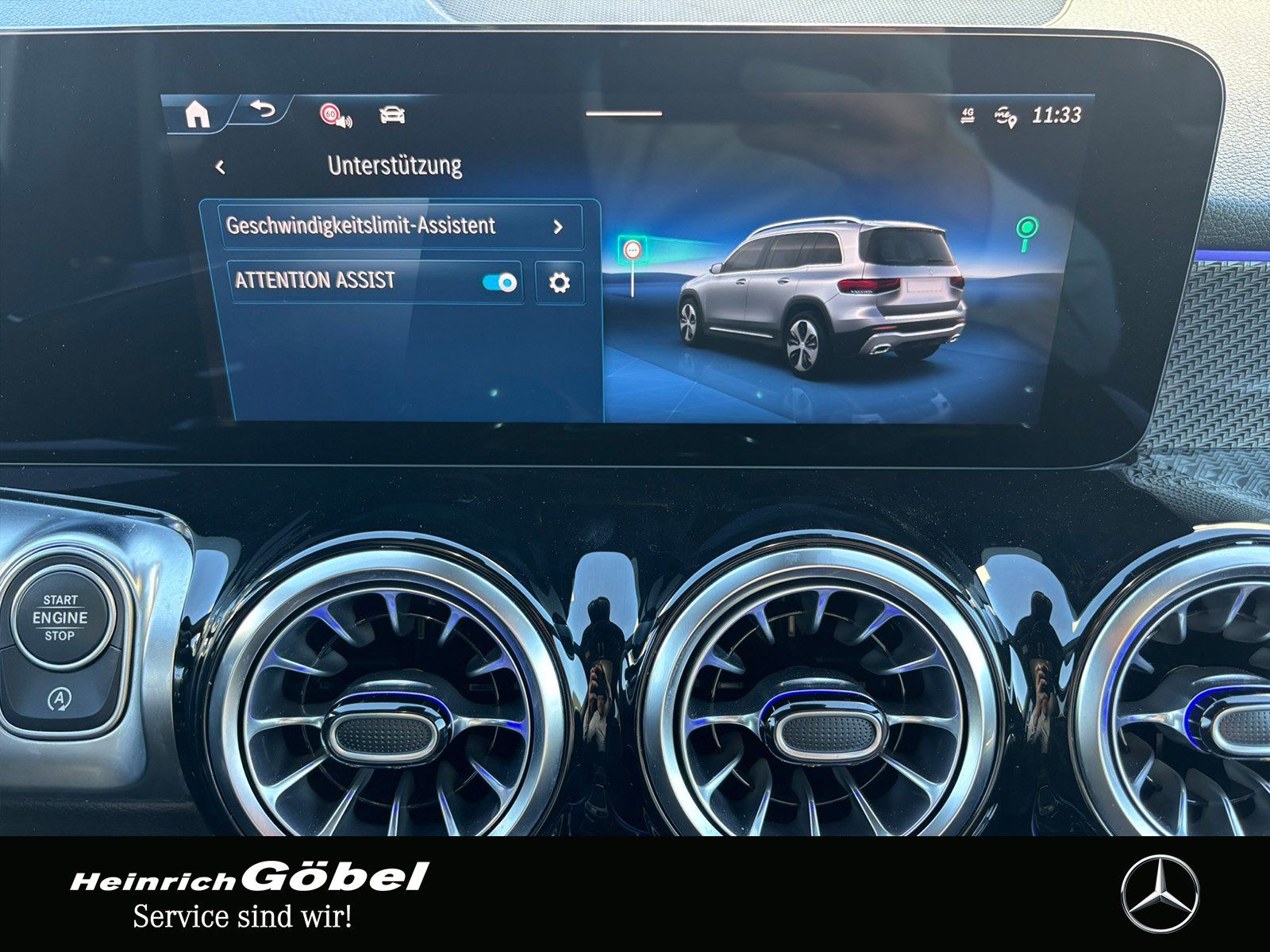 Fahrzeugabbildung Mercedes-Benz GLB 200 d AMG*PANO*AHK*TOTWINKEL*AMBIENTEBEL