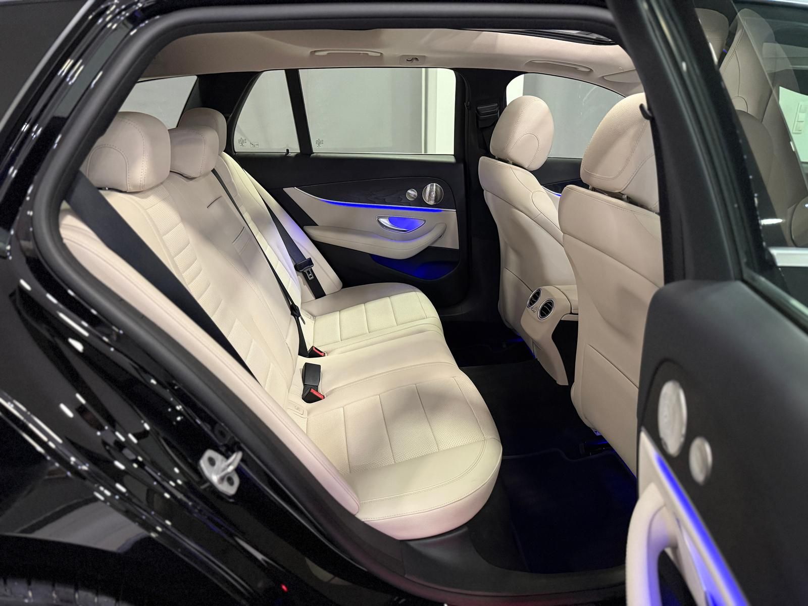 Mercedes-Benz E 220 d T 9G *PANO*LEDER-BEIGE*KAM*AHK*BURM*LED* foto 26