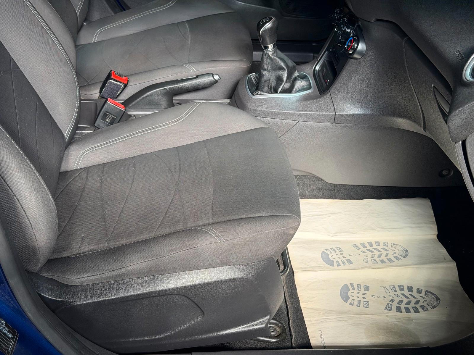 Ford Fiesta Sync Edition 1,25 Sitzheizung