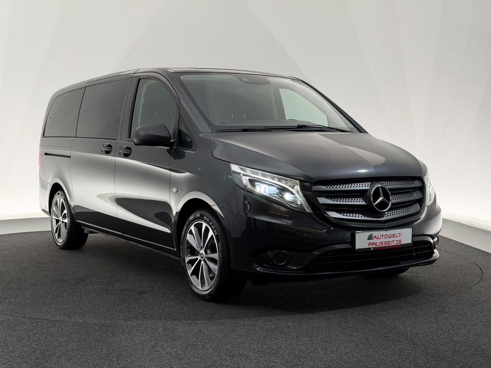 Gebrauchtwagen Mercedes-Benz Vito Vito Tourer 119CDI lang*EDITION*ILS-8STZ-RFK-AHK in Dirlos