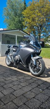 Honda VFR 1200 F + SB Lenker + Seitenkoffer + ABS - Offers matching your search criteria