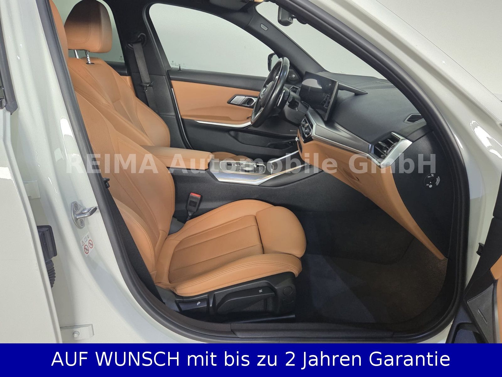 Fahrzeugabbildung BMW 320e Touring xDrive M Sport, LED, HUD