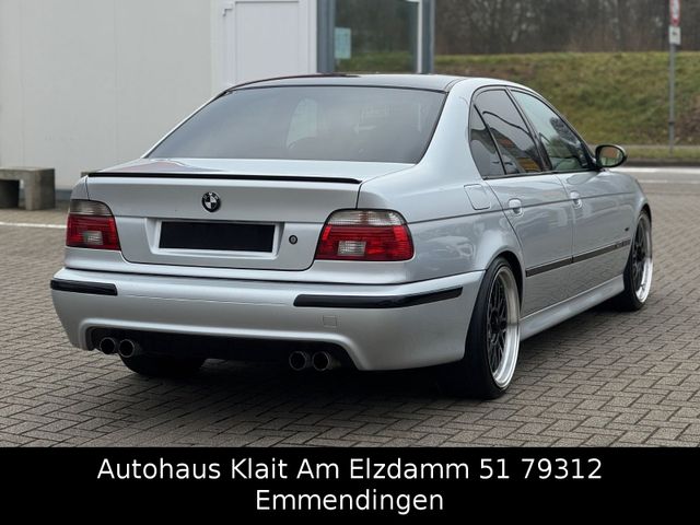 Fahrzeugabbildung BMW M5 Deutsches Fahrzeug Facelift