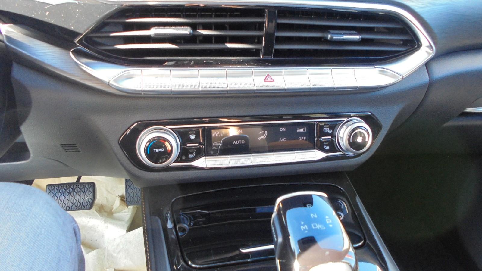 DFSK FAW Bestune T77 Pro-Premium 7Gang DCT,Klima,Pano