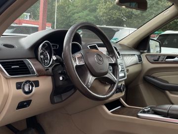 Mercedes ML 350 - 9