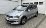 Volkswagen Touran Comfortline 1.5 TSI OPF DSG IQ.Light+7-Si - Volkswagen Touran mit Benzin-Antrieb: Van