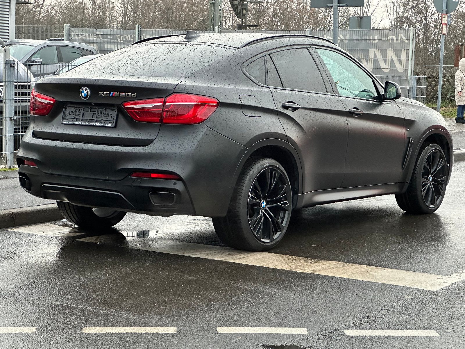 Fahrzeugabbildung BMW X6 M50 M SPORTPAKET*AHK+KAMERA*