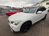 BMW X1 xDrive 18 d XENON KLIMA PANORAMA AUTOMATIK - aus 2011: Geländewagen