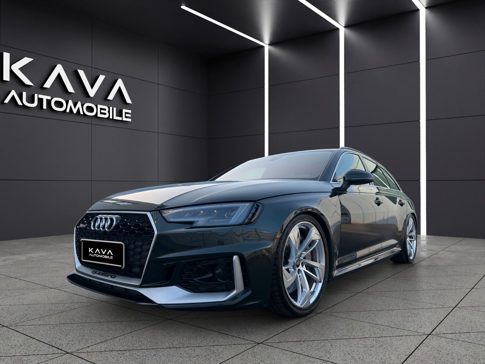 AUDI RS4 quattro*Keramik*B&amp;O*Pano*HUD*RSAG
