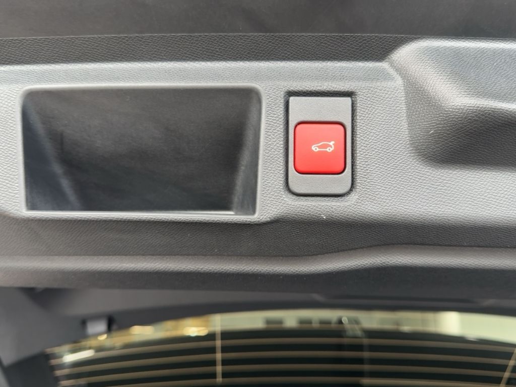 Fahrzeugabbildung Opel Grandland GS, Allwetter, 360 Grad Kamera, SHZ, L