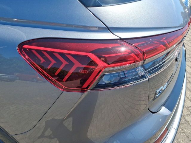 Q4 45 e-tron quattro S line Wärmepumpe Leder