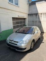 Citroën C4 1,6L  2006  Tüv 04/27  Öl ne... - Citroën C4: Kombi