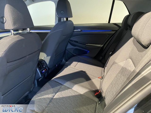 Golf VIII 1.5 TSI Move NAVI KLIMA PDC LED