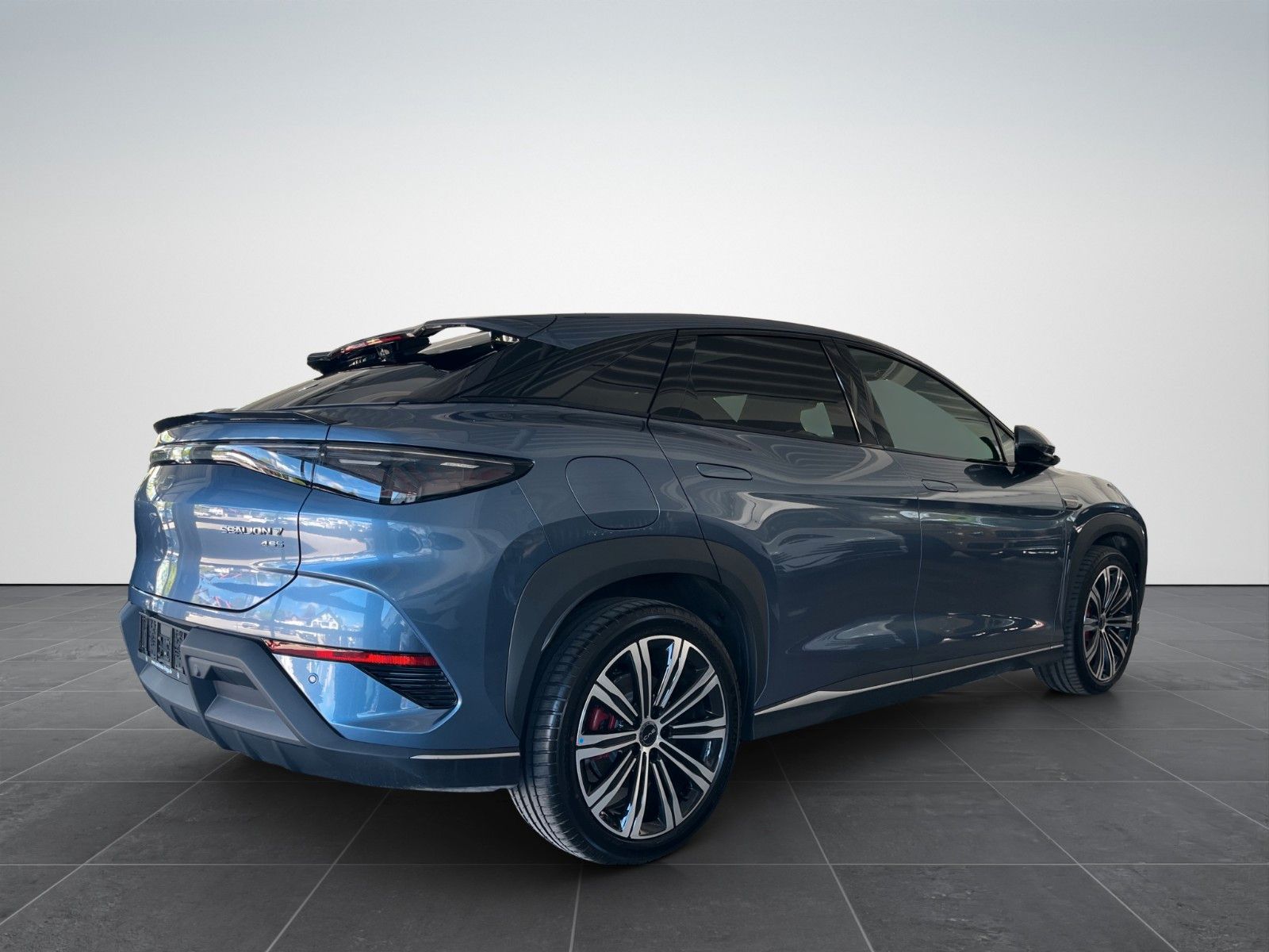BYD SEALION 7