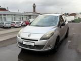Renault Scenic III Grand Luxe - Renault Scenic Luxe mit Diesel-Antrieb