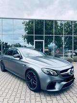 Mercedes-Benz Mercedes Benz E63 AMG s w213 - Mercedes-Benz E-Klasse W213 mit Benzin-Antrieb