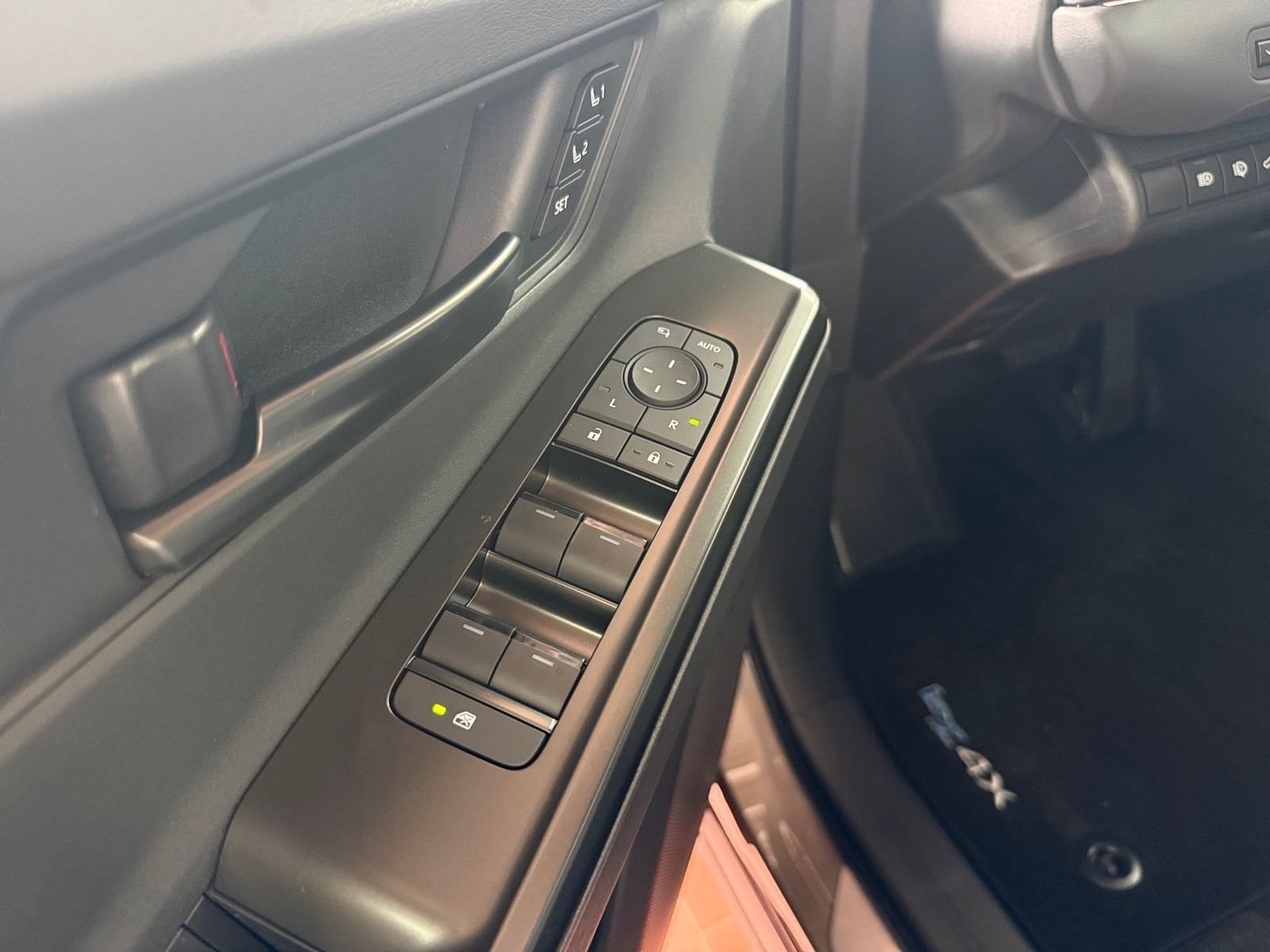 Fahrzeugabbildung Toyota bZ4X Touring AWD 4x4 Lounge 360,LED,Navi,Pano