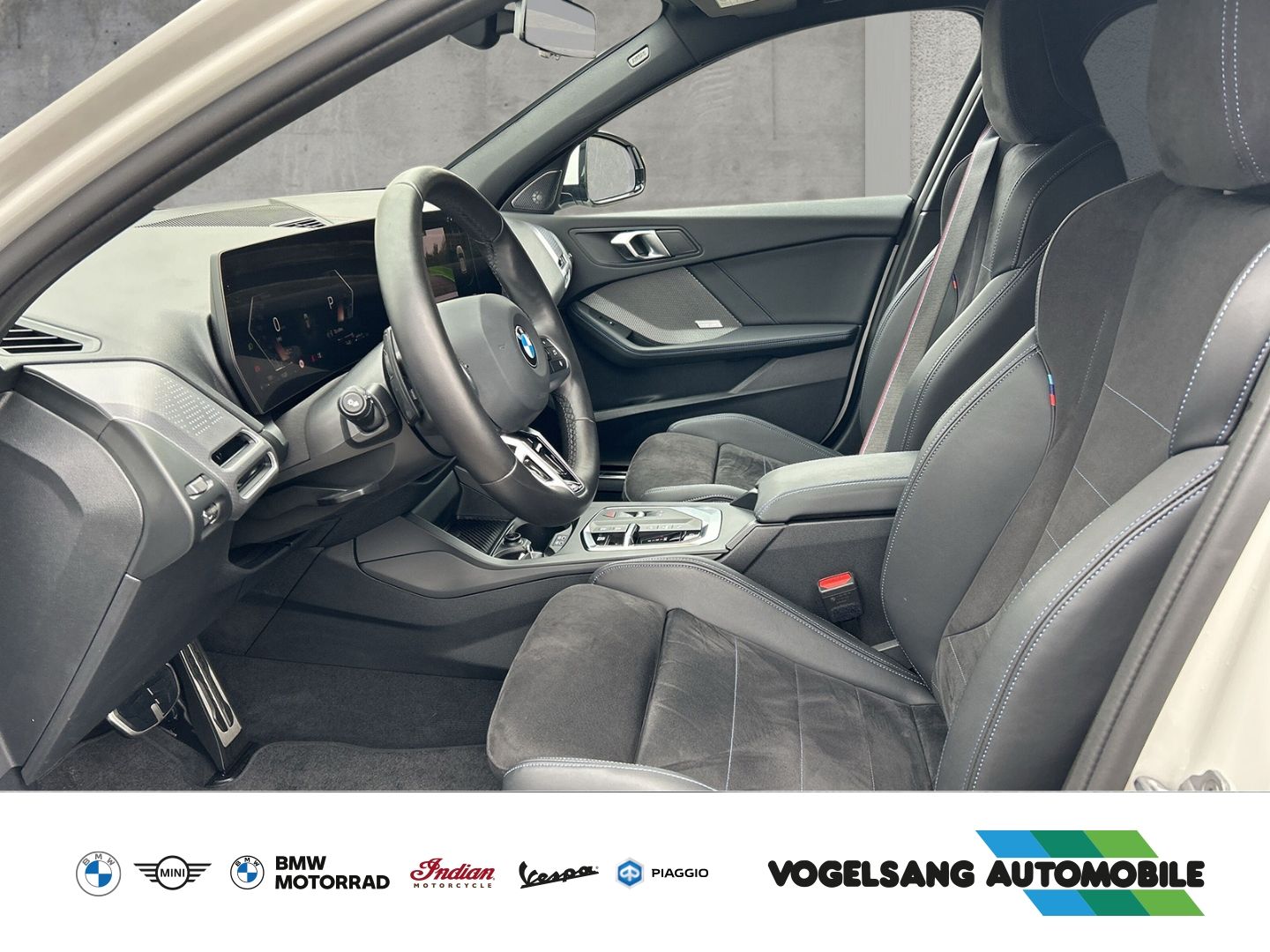 Fahrzeugabbildung BMW 120 dA,M Sport,AHK,H&K Sound,19''LMfelge,MPaketP