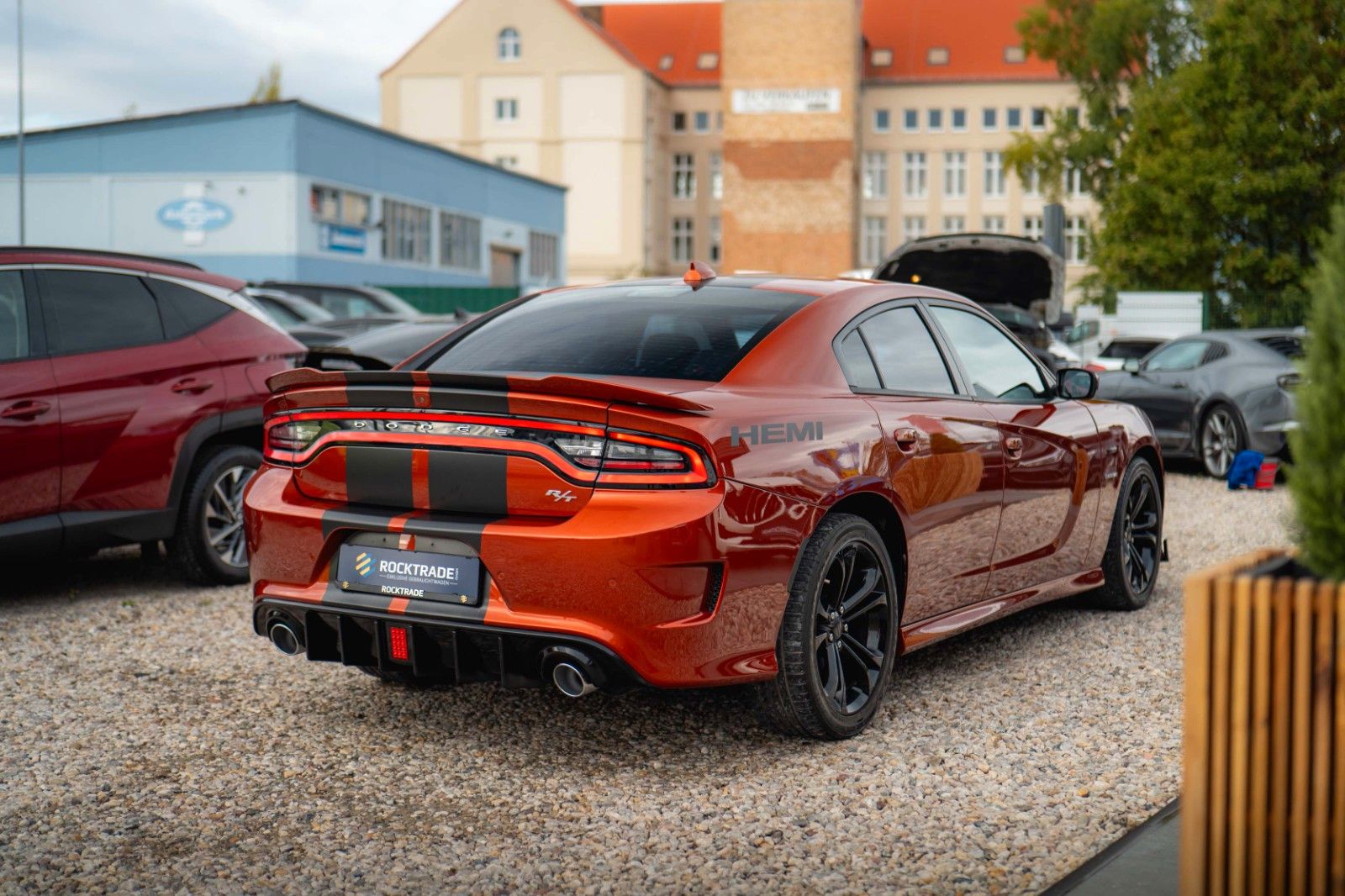 Fahrzeugabbildung Dodge Charger 5.7 V8 HEMI R/T Night-Paket Performance
