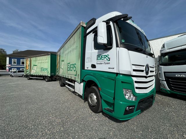 Mercedes-Benz Actros 1842 MP4 Streamspace mit Anhänger 120cm³