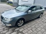 Skoda Superb 1.4 Kombi - Skoda Superb aus 2011: Kombi